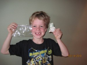 Thank goodness the Tooth Fairy makes stops in Florida. And she leaves money in a seashell!  Cool!